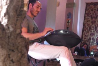 Quentin KAYSER, joueur de Handpan.